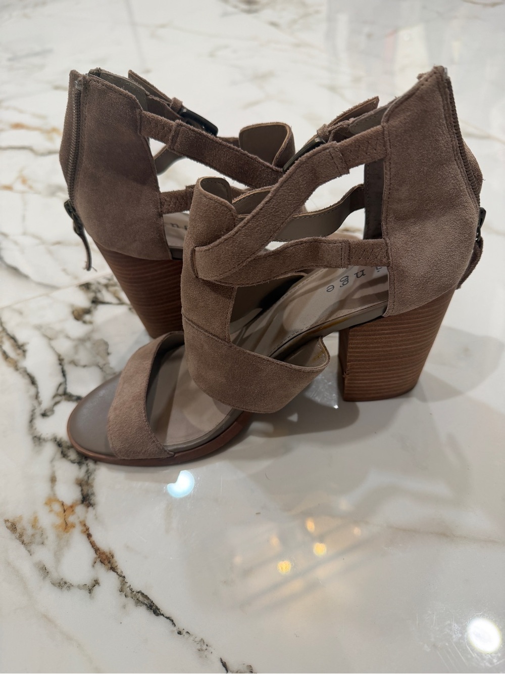 Women’s Taupe Strappy Block Heel Sandals - size 8